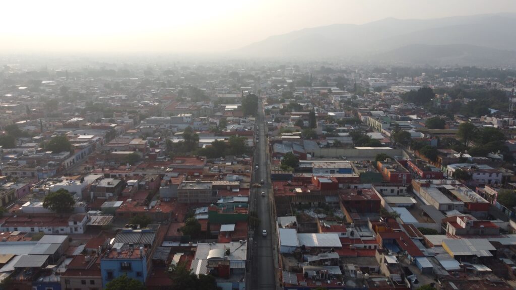 Città in Messico vista dal drone